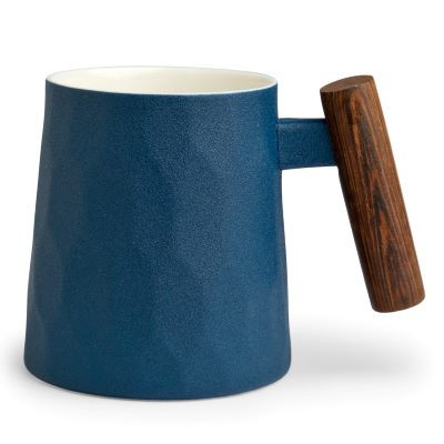 Blu mug with wooden handle Blu mug with wooden handle